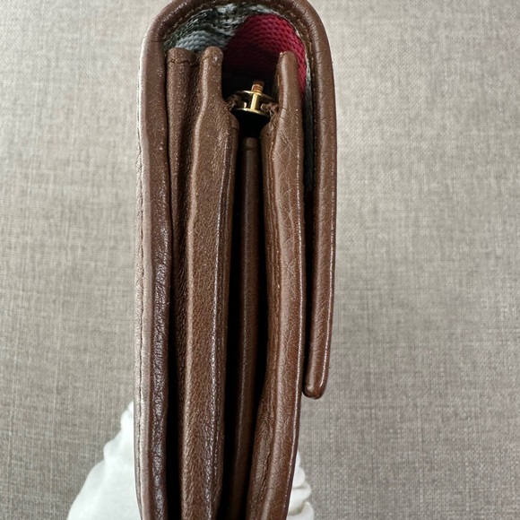 Beautiful Gucci wallet - Picture 15 of 16